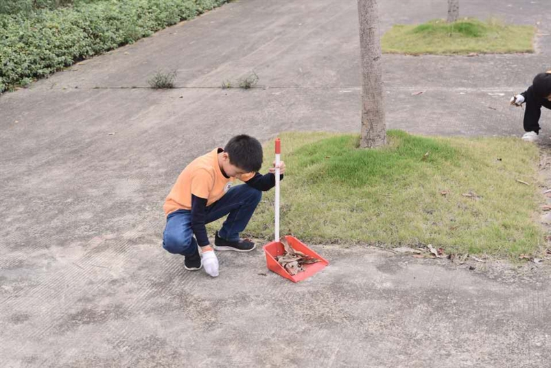  金源城卓立小学植树节快乐护绿劳动