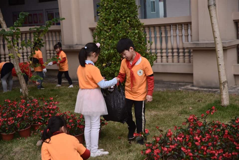 金源城卓立小学植树节快乐护绿劳动